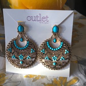 Lia Sophia earrings 🎀🛍💃🏻